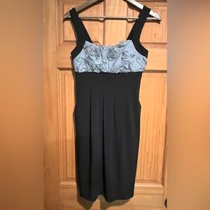 En Focus | size 6 | mid length dress